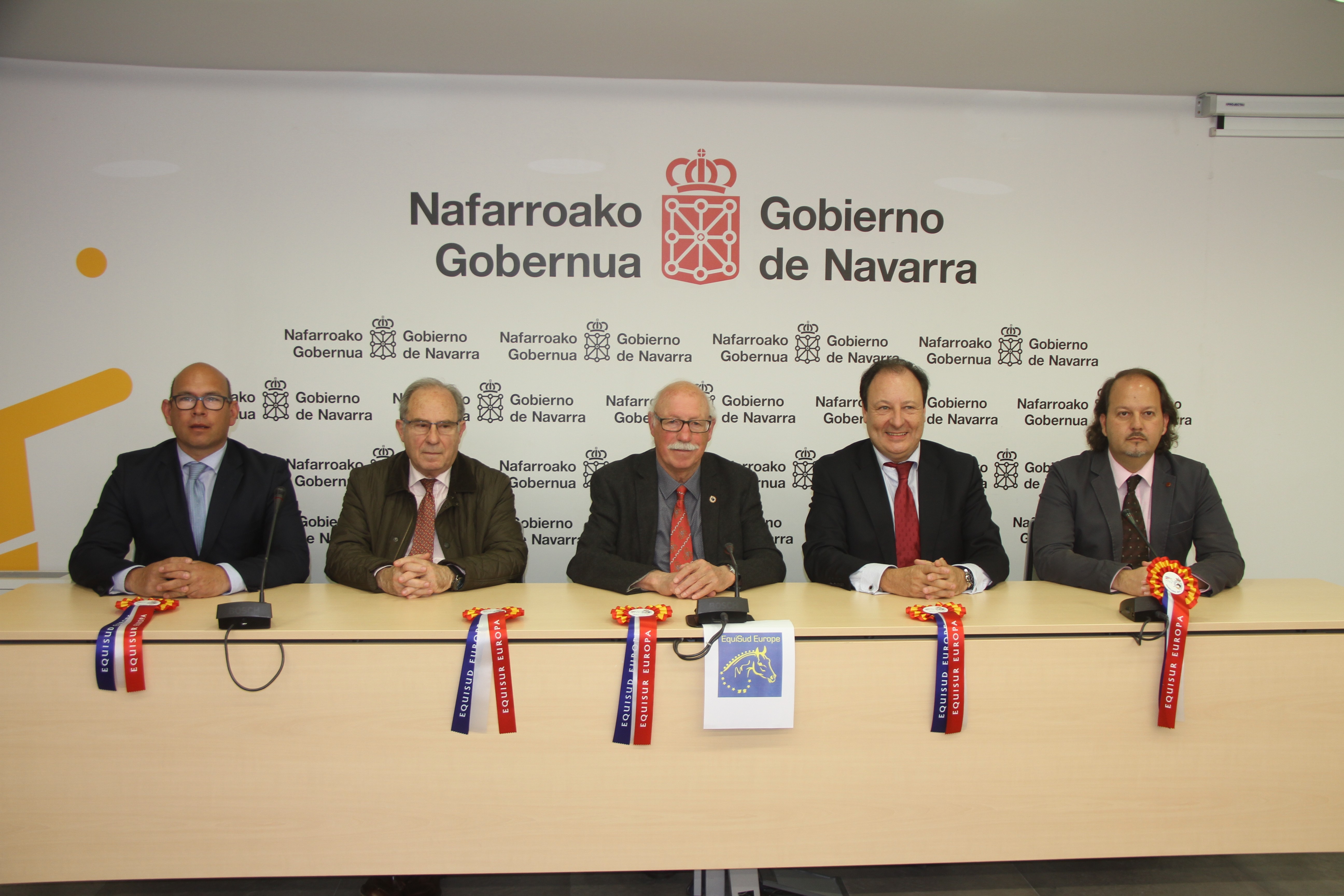 CONVENIO MARCO DE COLABORACIÓN “EQUI SUR EUROPA” ENTRE LAS  FEDERACIONES CRE POITOU CHARENTES (AQUITANIA), ARAGÓN, NAVARRA, LA RIOJA Y PAIS VASCO